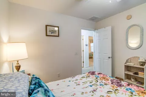 Bedroom - 20 Camelot Cir, Ocean Pines, MD 21811 photo 7 of 9