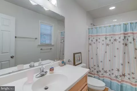 Bath - 20 Camelot Cir, Ocean Pines, MD 21811 photo 1 of 2