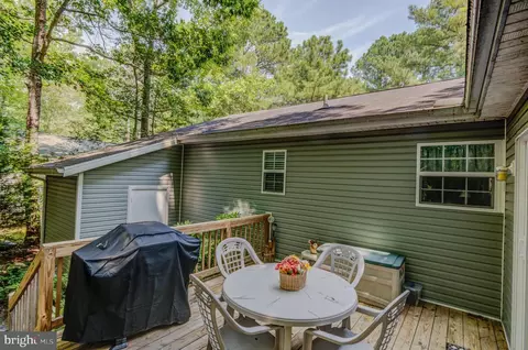 Exterior - 20 Camelot Cir, Ocean Pines, MD 21811 photo 5 of 11