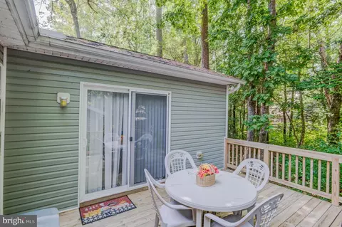 Exterior - 20 Camelot Cir, Ocean Pines, MD 21811 photo 6 of 11