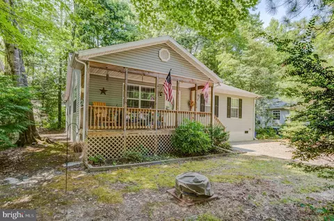 Exterior - 20 Camelot Cir, Ocean Pines, MD 21811 photo 2 of 11