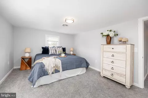 Bedroom - 8359 Newark Rd, Newark, MD 21841 photo 5 of 8