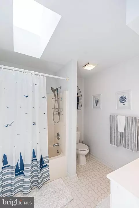 Bath - 21 Birdnest Dr, Ocean Pines, MD 21811 photo 10 of 10