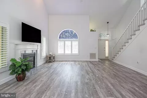 Living - 21 Birdnest Dr, Ocean Pines, MD 21811 photo 4 of 5