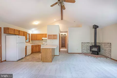 106 Camelot Cir, Ocean Pines, MD 21811 photo 4