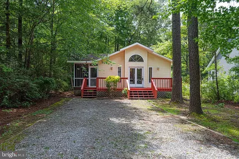 106 Camelot Cir, Ocean Pines, MD 21811 photo 2