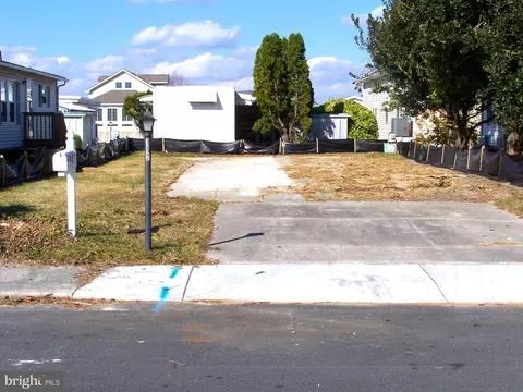 112 Pine Tree Rd, Ocean City, MD 21842