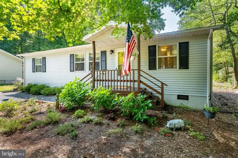 1114 Ocean Pkwy, Ocean Pines, MD 21811