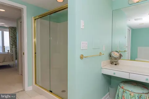 Bath - 8307 Atlantic Ave #102, Ocean City, MD 21842 photo 3 of 7