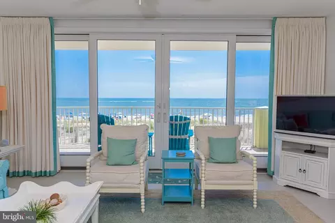 Living - 8307 Atlantic Ave #102, Ocean City, MD 21842 photo 3 of 8
