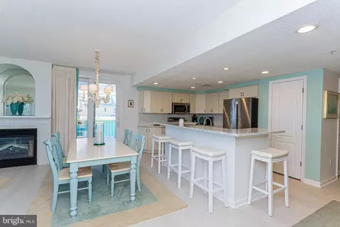 Dining - 8307 Atlantic Ave #102, Ocean City, MD 21842 photo 4 of 6