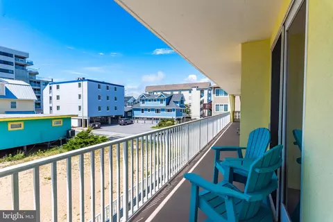 Exterior - 8307 Atlantic Ave #102, Ocean City, MD 21842 photo 6 of 13