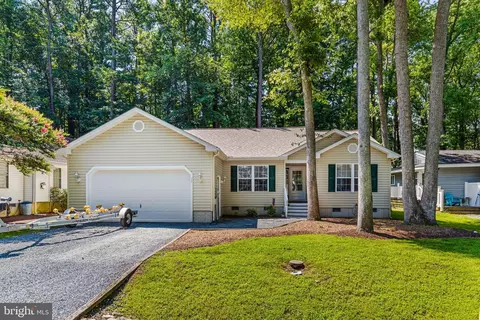 22 Martinique Cir, Ocean Pines, MD 21811