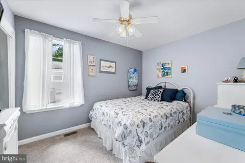 Bedroom - 120 Pinehurst Rd, Berlin, MD 21811 photo 5 of 7
