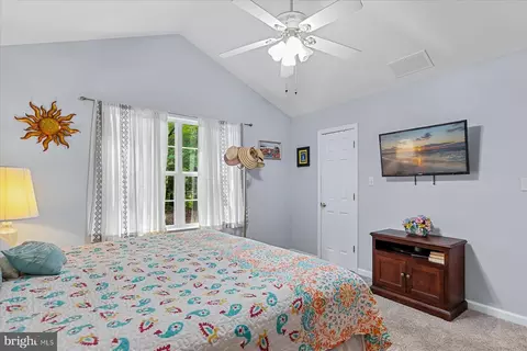 Bedroom - 120 Pinehurst Rd, Berlin, MD 21811 photo 4 of 7