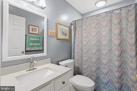 Bath - 120 Pinehurst Rd, Berlin, MD 21811 photo 2 of 2