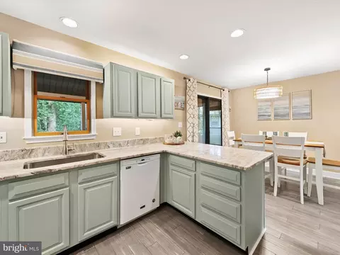 Kitchen - 16 Admiral Ave, Ocean Pines, MD 21811 photo 2 of 4