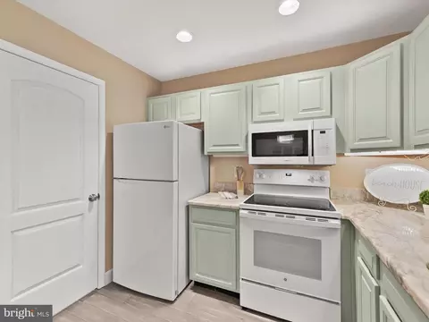 Kitchen - 16 Admiral Ave, Ocean Pines, MD 21811 photo 3 of 4