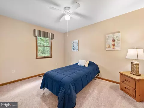 Bedroom - 16 Admiral Ave, Ocean Pines, MD 21811 photo 4 of 7
