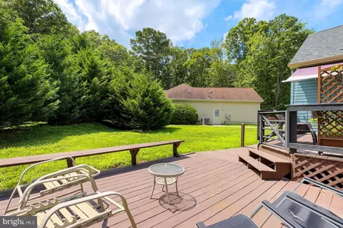 Exterior - 9 Holly Ct, Berlin, MD 21811 photo 2 of 12