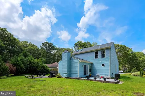 Exterior - 9 Holly Ct, Berlin, MD 21811 photo 11 of 12