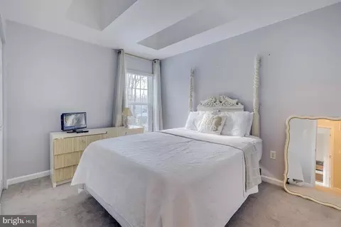 Bedroom - 9 Holly Ct, Berlin, MD 21811 photo 1 of 7