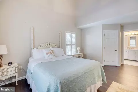 Bedroom - 9 Holly Ct, Berlin, MD 21811 photo 4 of 7
