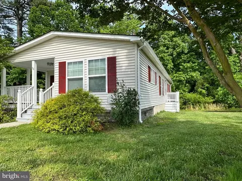 56 Coastal Dr, Berlin, MD 21811