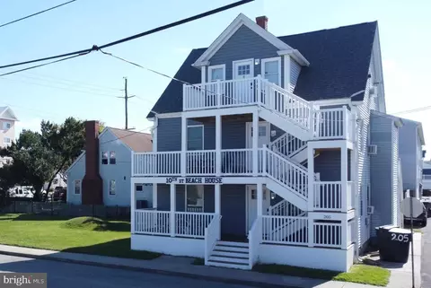 205 10th St, Ocean City, MD 21842