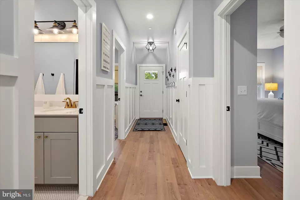 Entry Way - 137 Old Wharf Rd, Ocean City, MD 21842 photo 6 of 15