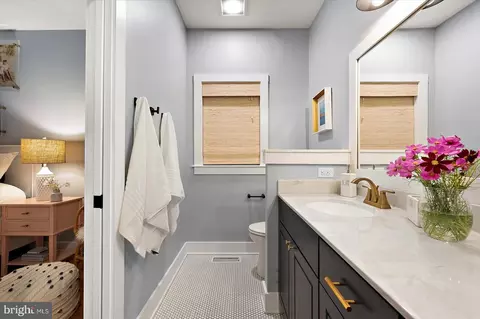 Bath - 137 Old Wharf Rd, Ocean City, MD 21842 photo 1 of 6