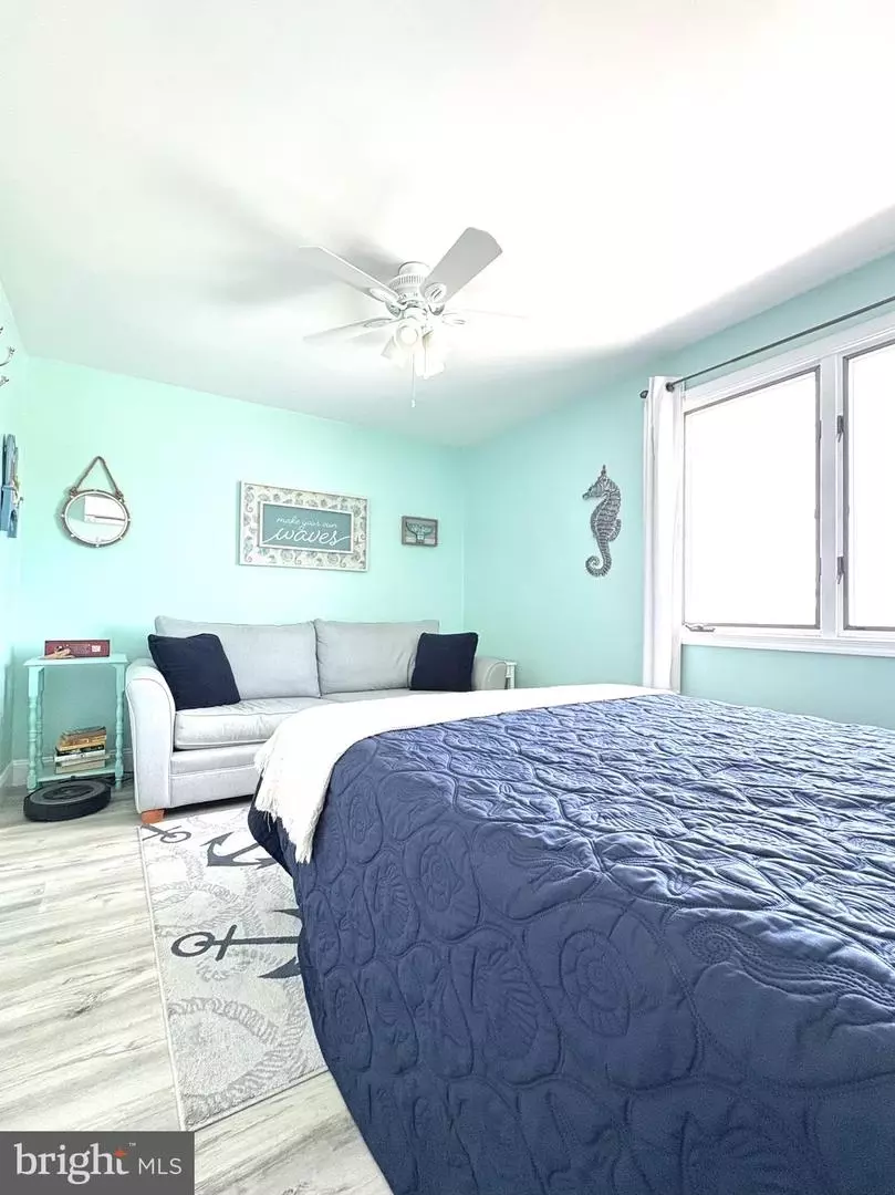 Bedroom - 204 145th St #G, Ocean City, MD 21842 photo 2 of 3