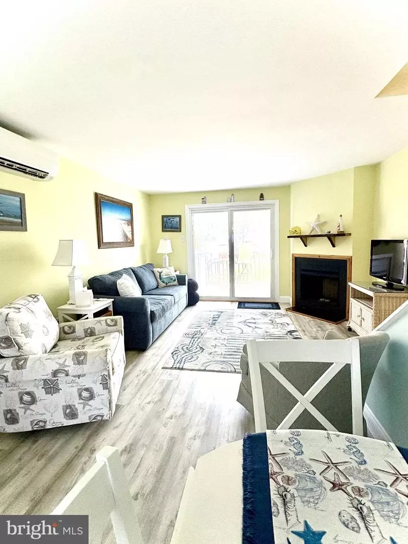 Living - 204 145th St #G, Ocean City, MD 21842 photo 1 of 1