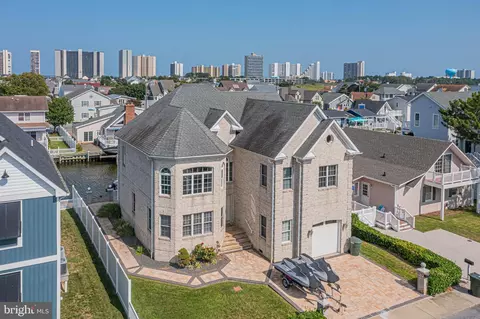 10614 Point Lookout Rd, Ocean City, MD 21842