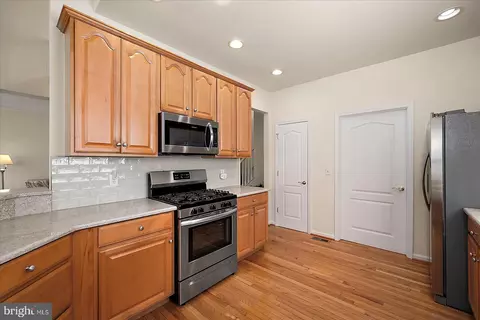 Kitchen - 2 Audubon Cir, Berlin, MD 21811 photo 3 of 5