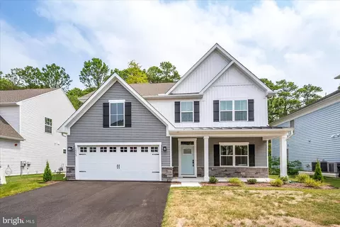 12329 Hidden Bay Dr, Berlin, MD 21811