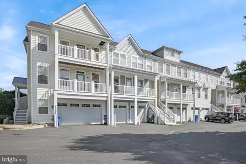 13008 Bowline Ln #2, Ocean City, MD 21842