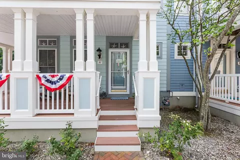 37 Sunset Island Dr, Ocean City, MD 21842