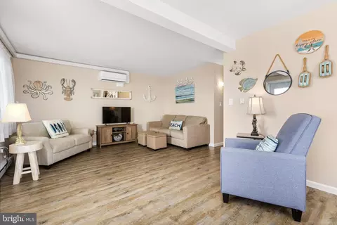 424 Lark Ln #E301, Ocean City, MD 21842