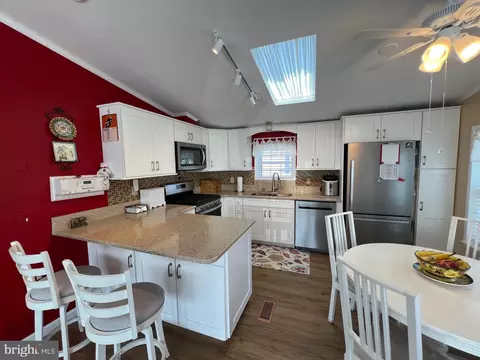 11828 E Buccaneer Dr, Berlin, MD 21811 photo 11
