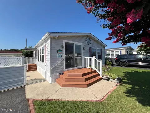 11828 E Buccaneer Dr, Berlin, MD 21811 photo 3