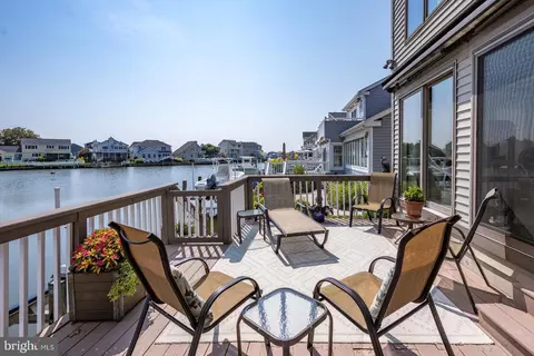Exterior - 703 Loop Rd, Ocean City, MD 21842 photo 5 of 20