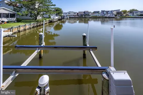 View/Area - 703 Loop Rd, Ocean City, MD 21842 photo 3 of 43
