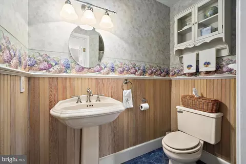 Bath - 703 Loop Rd, Ocean City, MD 21842 photo 1 of 6