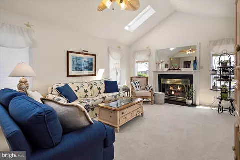 Living - 703 Loop Rd, Ocean City, MD 21842 photo 1 of 6