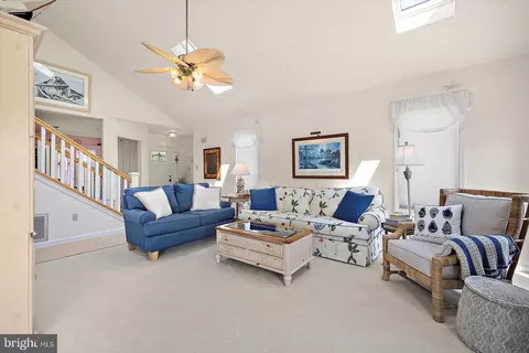 Living - 703 Loop Rd, Ocean City, MD 21842 photo 4 of 6