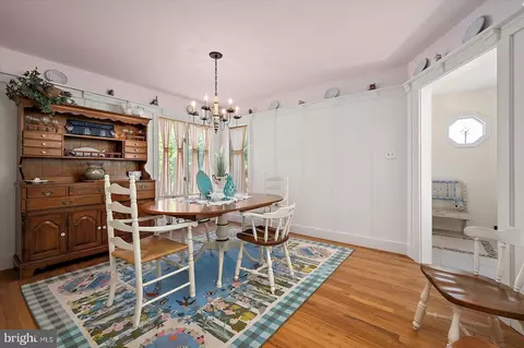 Dining - 703 Loop Rd, Ocean City, MD 21842 photo 3 of 3