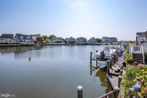 View/Area - 703 Loop Rd, Ocean City, MD 21842 photo 2 of 43