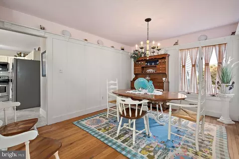 Dining - 703 Loop Rd, Ocean City, MD 21842 photo 1 of 3