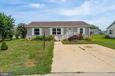 11 Keel Dr, Berlin, MD 21811
